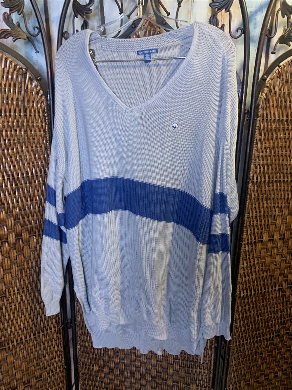 Southern Shirt Gray and Blue Stripe Sweater Size L